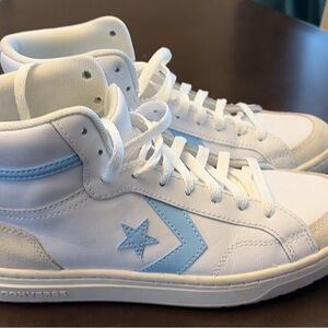 Converse Women's White and Blue Star Sneakers